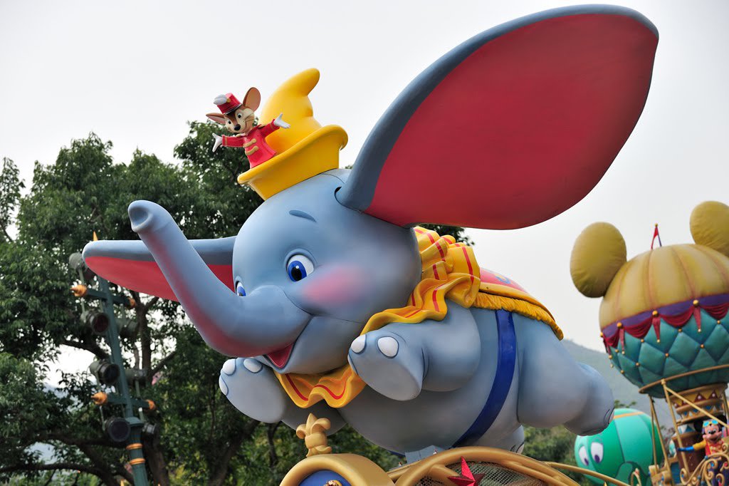 Hong Kong Disneyland - Flights of Fantasy Parade - Photo Report ...