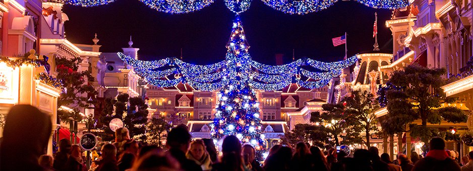 A Memorable Christmas at Disneyland Paris - Designing Disney